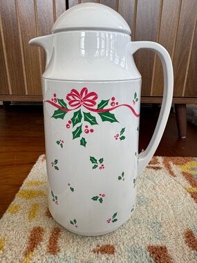 Vintage Corning Holiday Thermal Pitcher with Holly‎ & Bow Design - White
